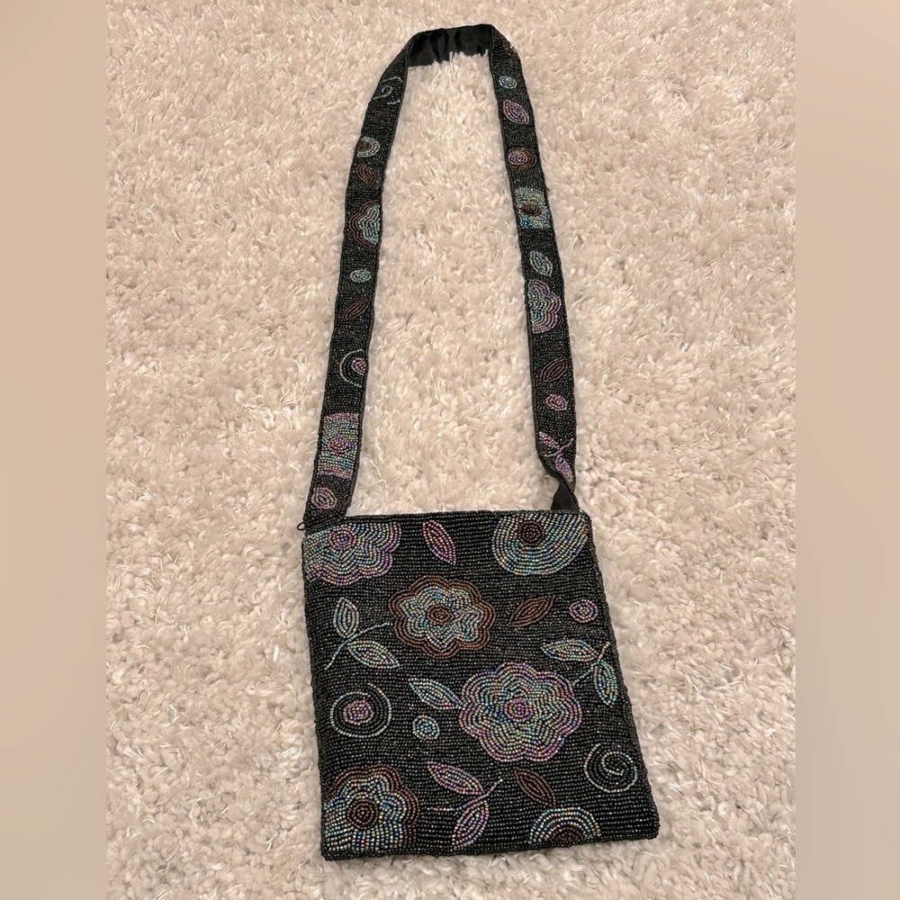 Multicolor beaded shoulder bag